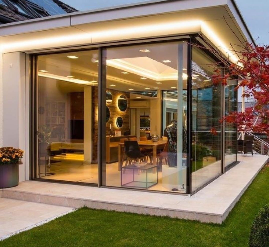 مجالس زجاجية